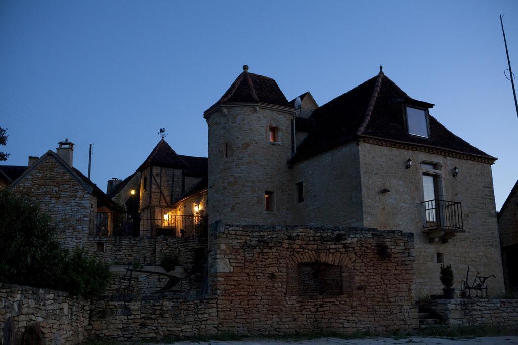 Gites Des 3 Vallees Salignac Eyvigues Экстерьер фото